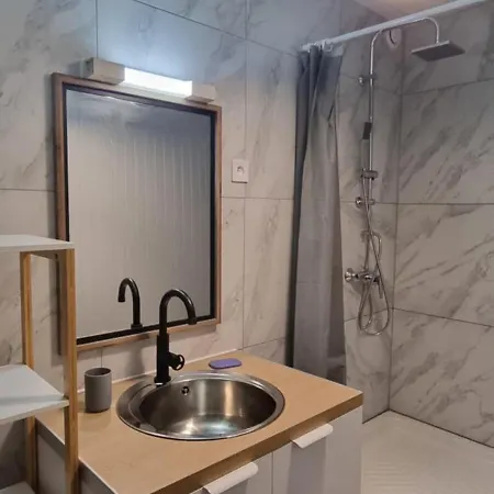 Lys Rdc Centre-ville T2 Renove Cocon Cosy Parking 34m2 Apartman
